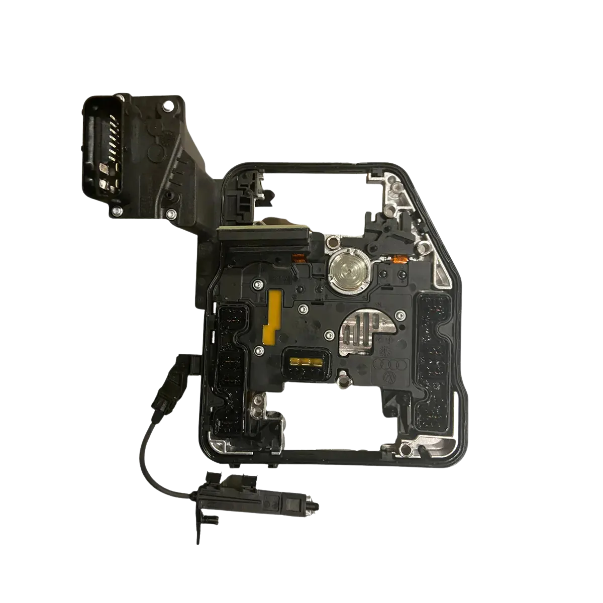 Módulo eletrônico (TCU) de uma unidade mecatrônica DQ200 0AM 927 769 com o conector do câmbio
